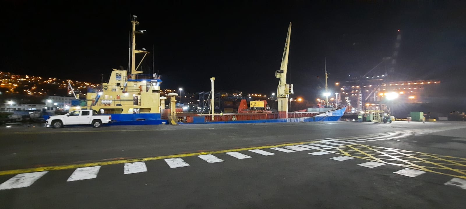 danstar_en_muelle_de_tcval
